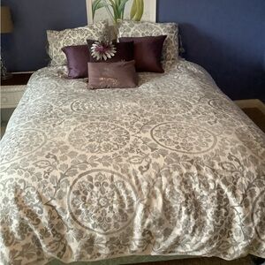 Pottery Barn Duvet Cover and Sham Set